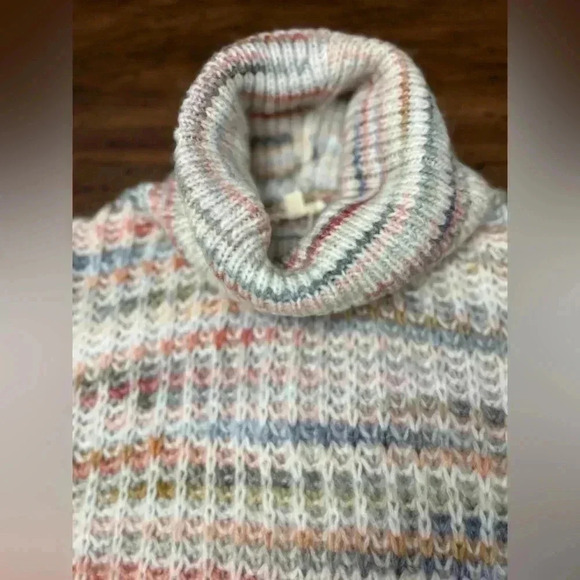 Hem & Thread Sweater Size Small Turtleneck Pastel Boutique Chunky Knit Soft NWT - Picture 4 of 15